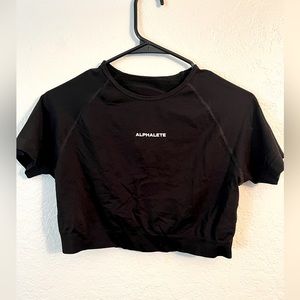 Alphalete black crop